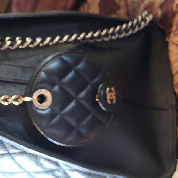 Chanel quilted lambskin luggage tag authentic with hologram rare unicorn - Picture 2 of 4